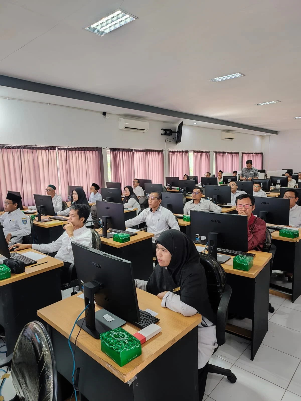 Seleksi Kepemimpinan Pendidikan NTB 363 Calon Kepala Sekolah Jalani Asesmen Kompetensi di BKD untuk Meningkatkan Mutu Pendidikan Daerah