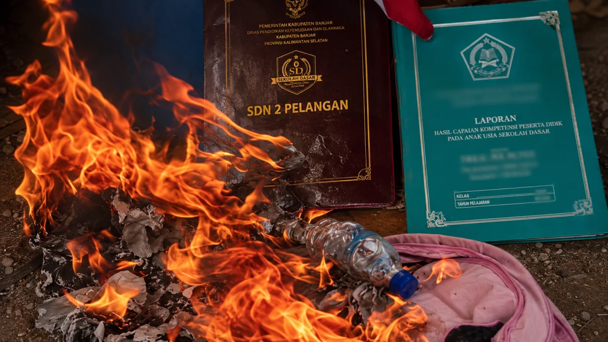 Ayah di Sekotong Bakar Rapor Anak Gara-gara Pernikahan Dini, Sorotan Tajam terhadap Isu Pendidikan dan Perlindungan Anak
