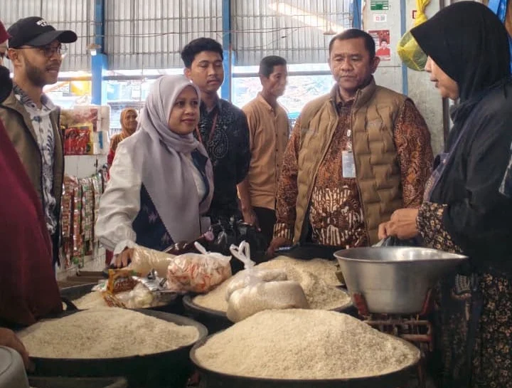 Bulog NTB Percepat Penyaluran Beras Stabilisasi dan Bantuan Pangan untuk Jaga Ketersediaan dan Harga di Pasaran