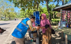 Yayasan Baitul Maal PLN UP3 Bima Berikan Bantuan Modal Usaha bagi 14 Pelaku Usaha Mikro di Kota Bima dalam Rangka Memperingati Hari Pancasila