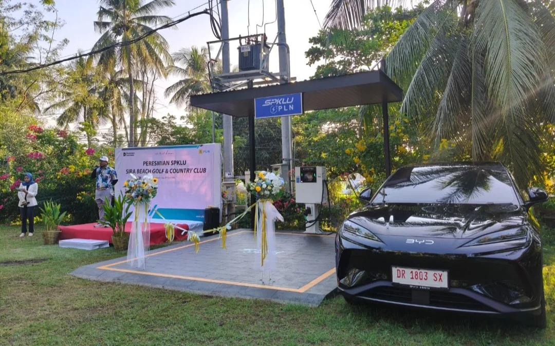 PLN Perluas Ekosistem Kendaraan Listrik dengan Peresmian SPKLU di Kawasan Strategis Pariwisata dan Olahraga Sira Beach Lombok Utara