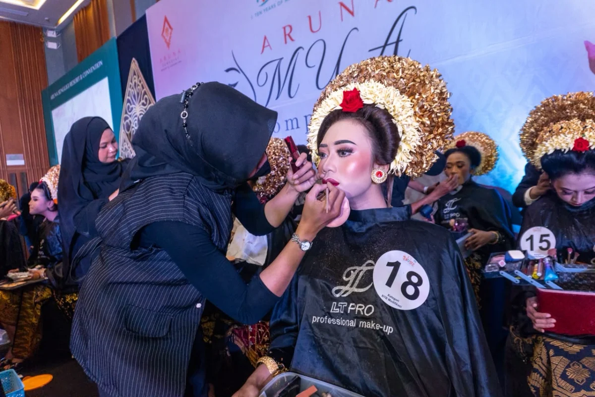 Aruna Senggigi Resort & Convention Rayakan Satu Dekade dengan Kompetisi Tata Rias Pengantin yang Merayakan Budaya NTB