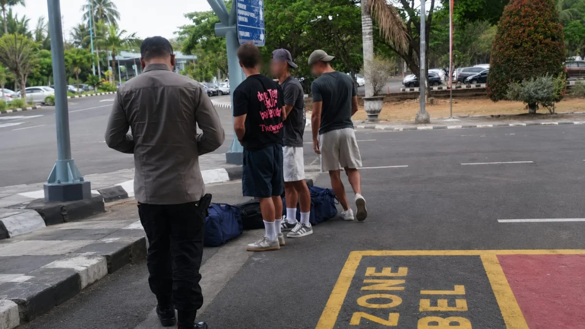 Tiga WN Spanyol Dimediasi Polisi BIZAM Terkait Hilangnya Motor Sewaan