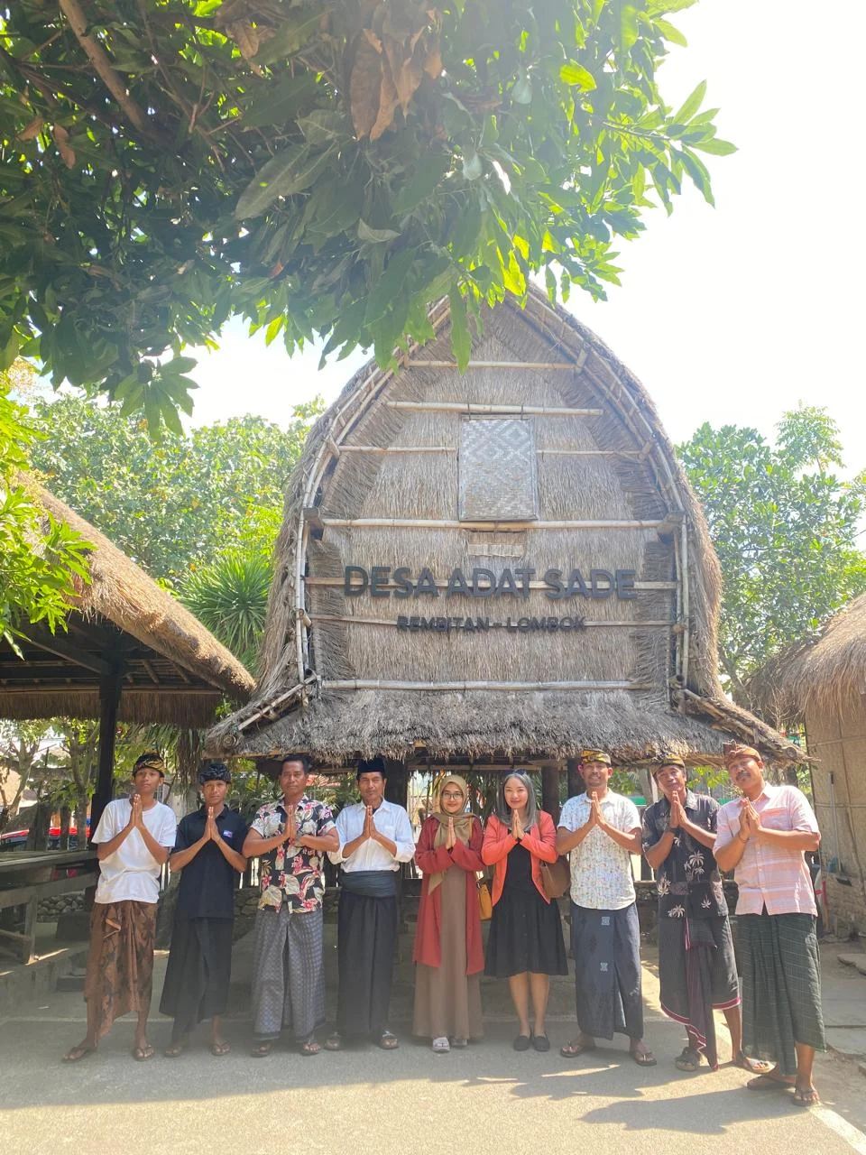 Penguatan Kapasitas Digital dan Kearifan Lokal: Pokdarwis Dusun Sade Siap Menyongsong Pariwisata Berkelanjutan Era Digital