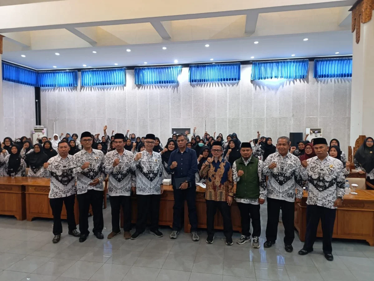 Perempuan PGRI Lombok Barat Didorong Menjadi Garda Terdepan dalam Mewujudkan Budaya Sekolah Aman Nyaman dan Inklusif