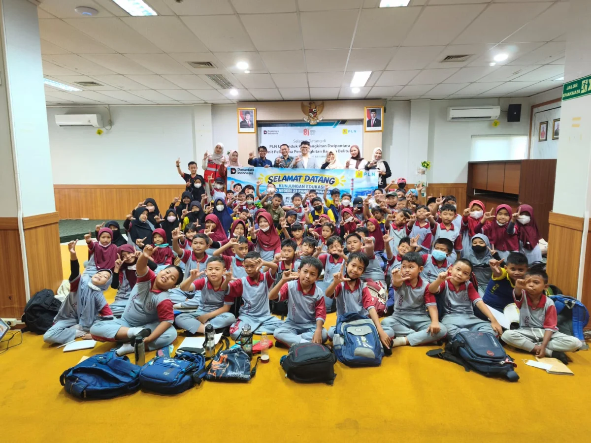 PLN UIK Dwipantara Tingkatkan Literasi Energi Listrik Melalui Program Edukasi di PLTU Air Anyir Bangka